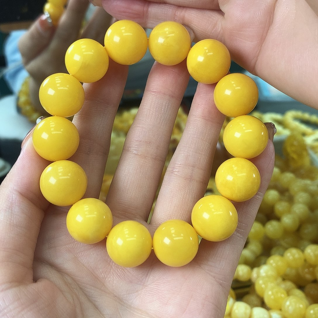 未镶嵌琥珀珠宝奇石15