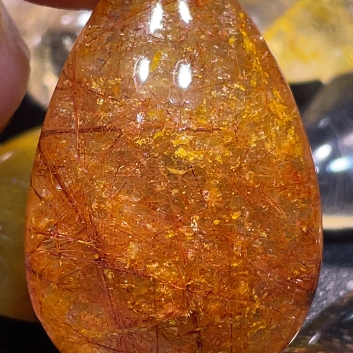 未镶嵌颈饰发晶黑**妖