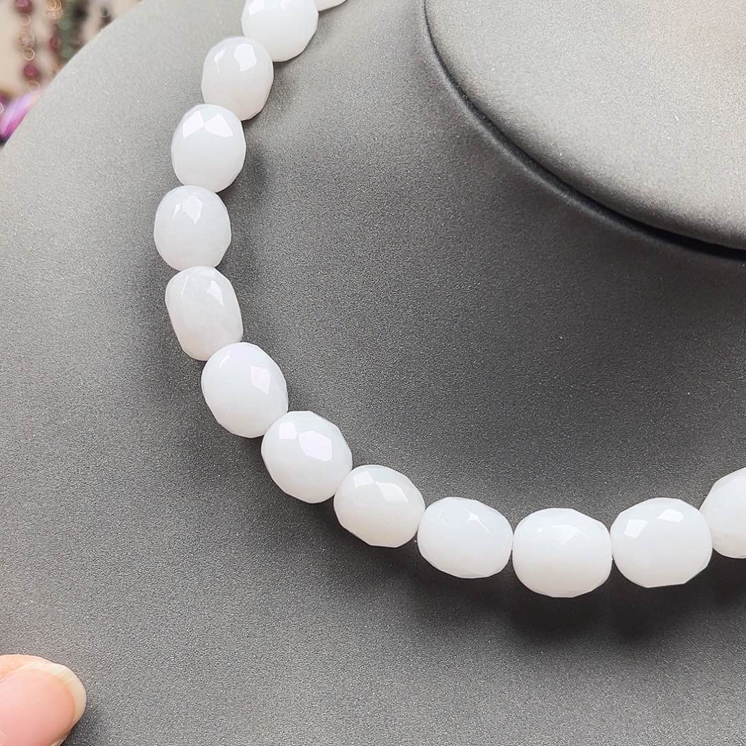 玛瑙/玉髓未镶嵌珠宝半成品白玉