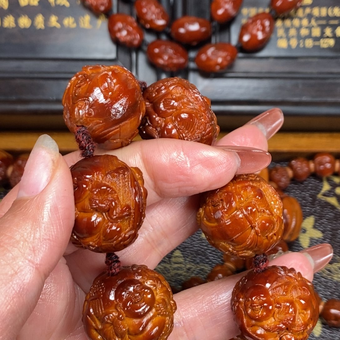 强***橄榄核吊坠风景财迷1111