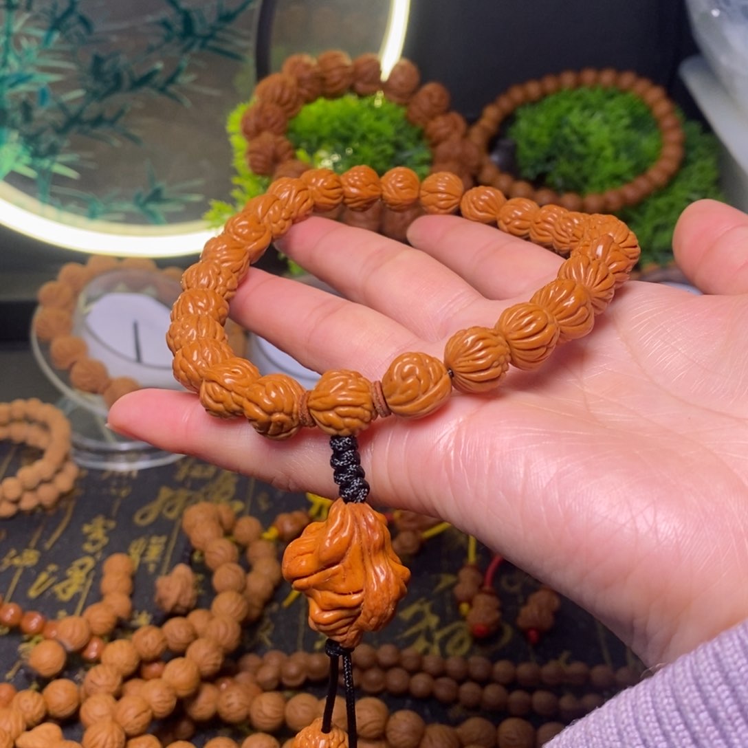 【闪购商品】手串桃核风**雨