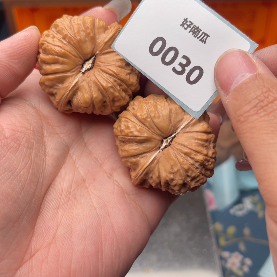 文玩核桃把件浓**宇南瓜墩41