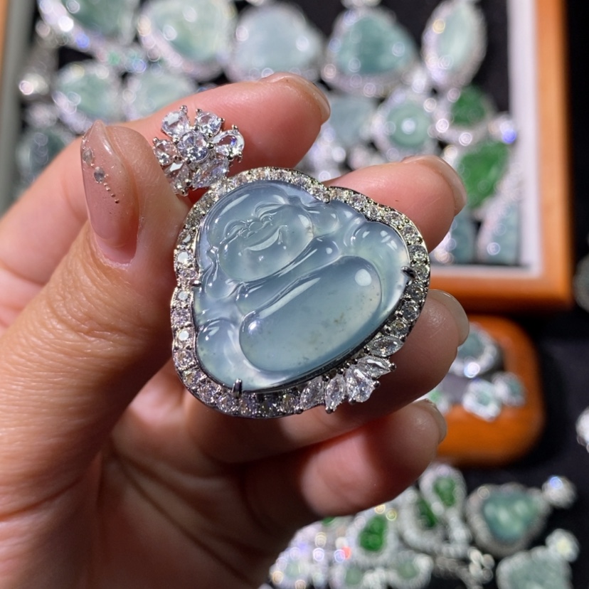 【闪购商品】翡翠颈饰未镶嵌天然