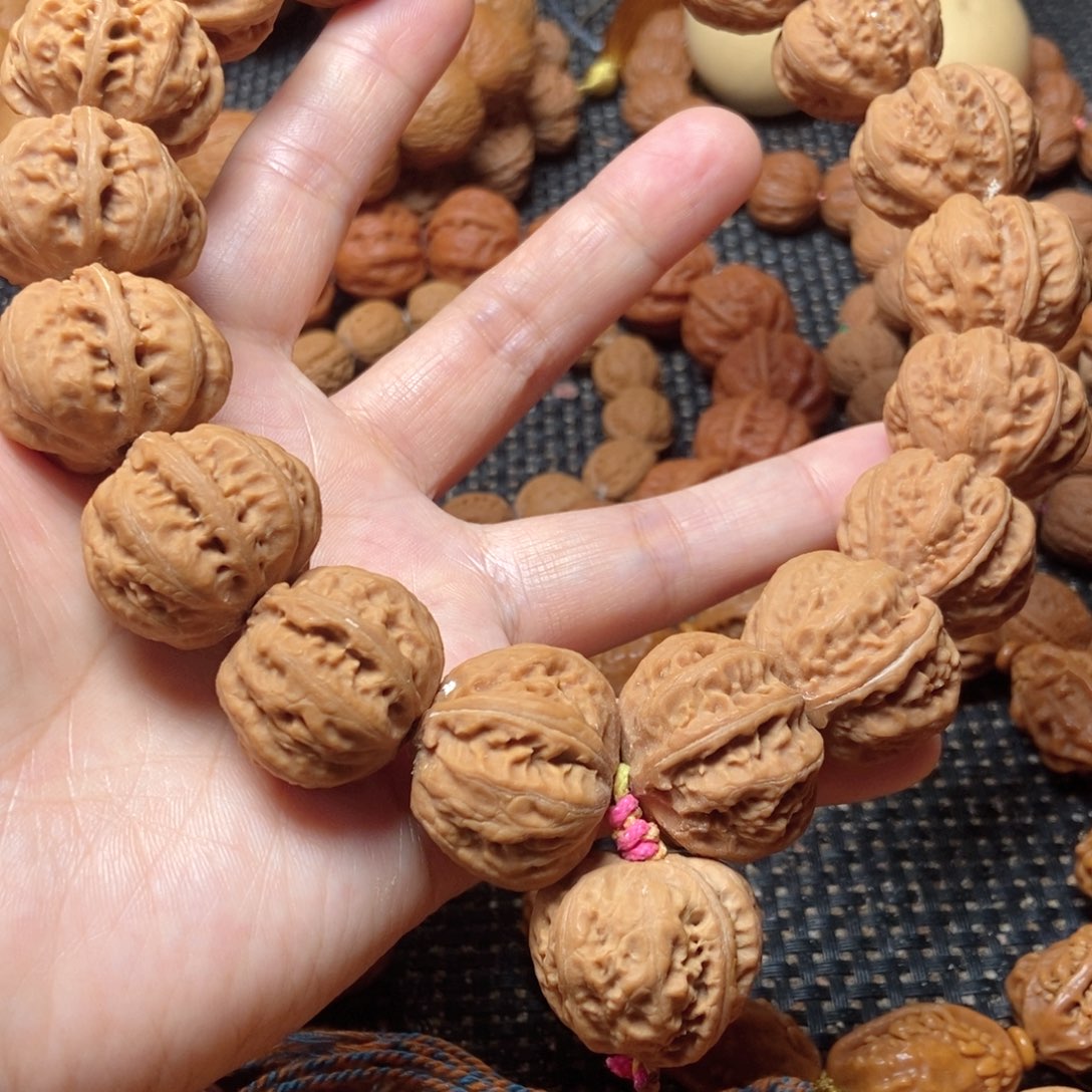 三***1文玩核桃吊坠粗筋磨盘手持