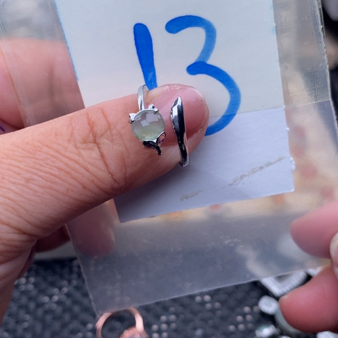 未镶嵌戒指翡翠缅甸