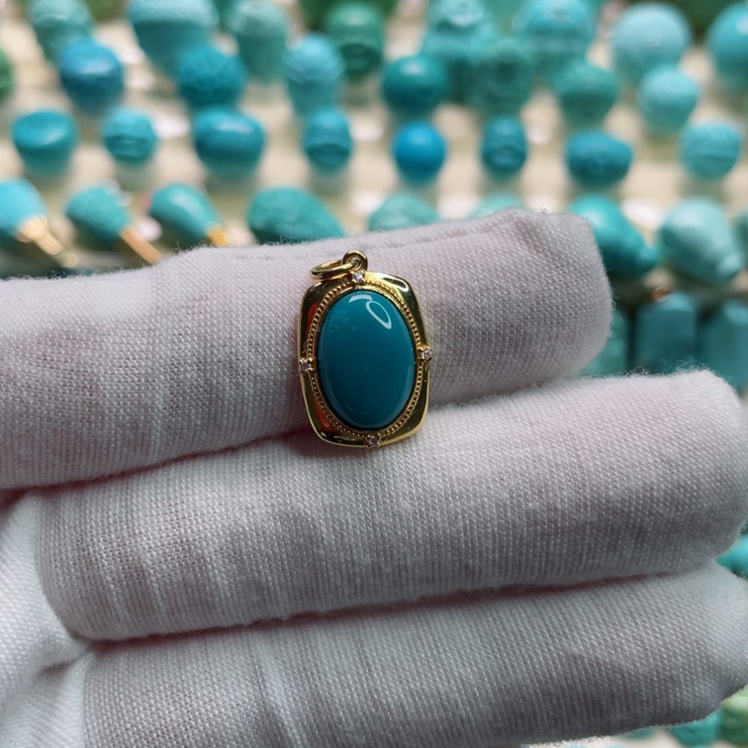 绿松石珠宝奇石18K金镶嵌