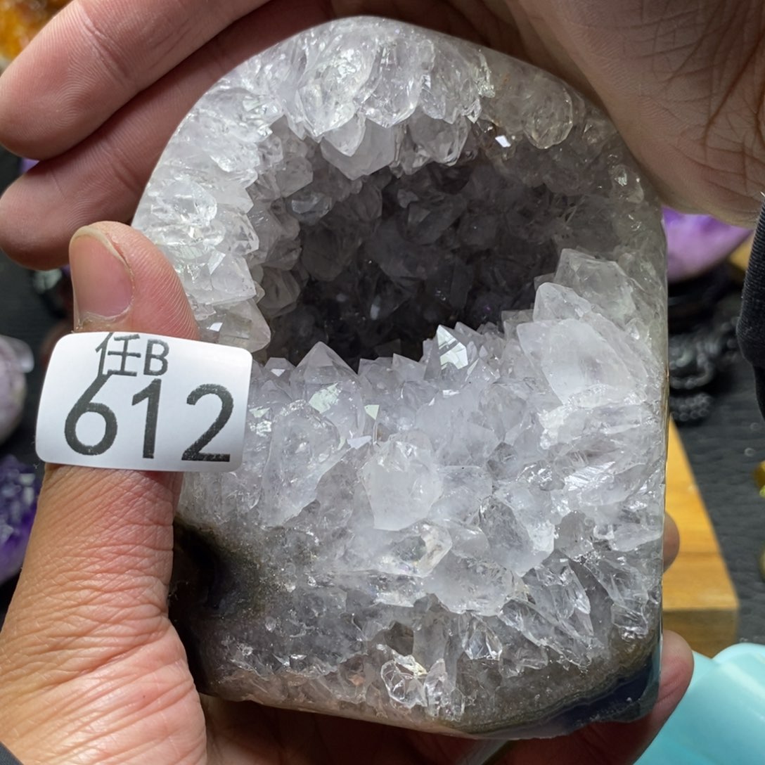 水晶大型摆件（非配饰）未镶嵌