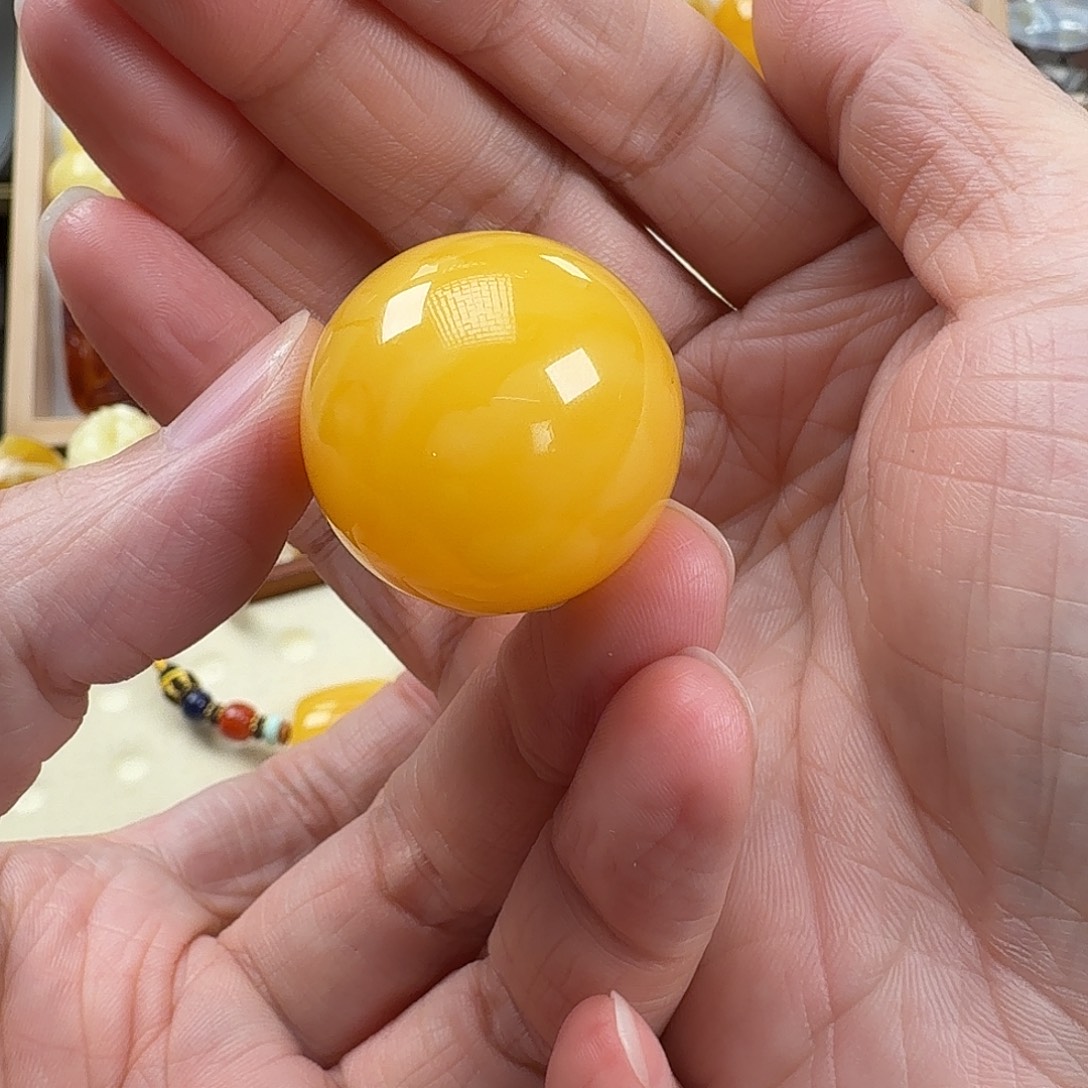 丁***3蜜蜡未镶嵌颈饰蜜蜡