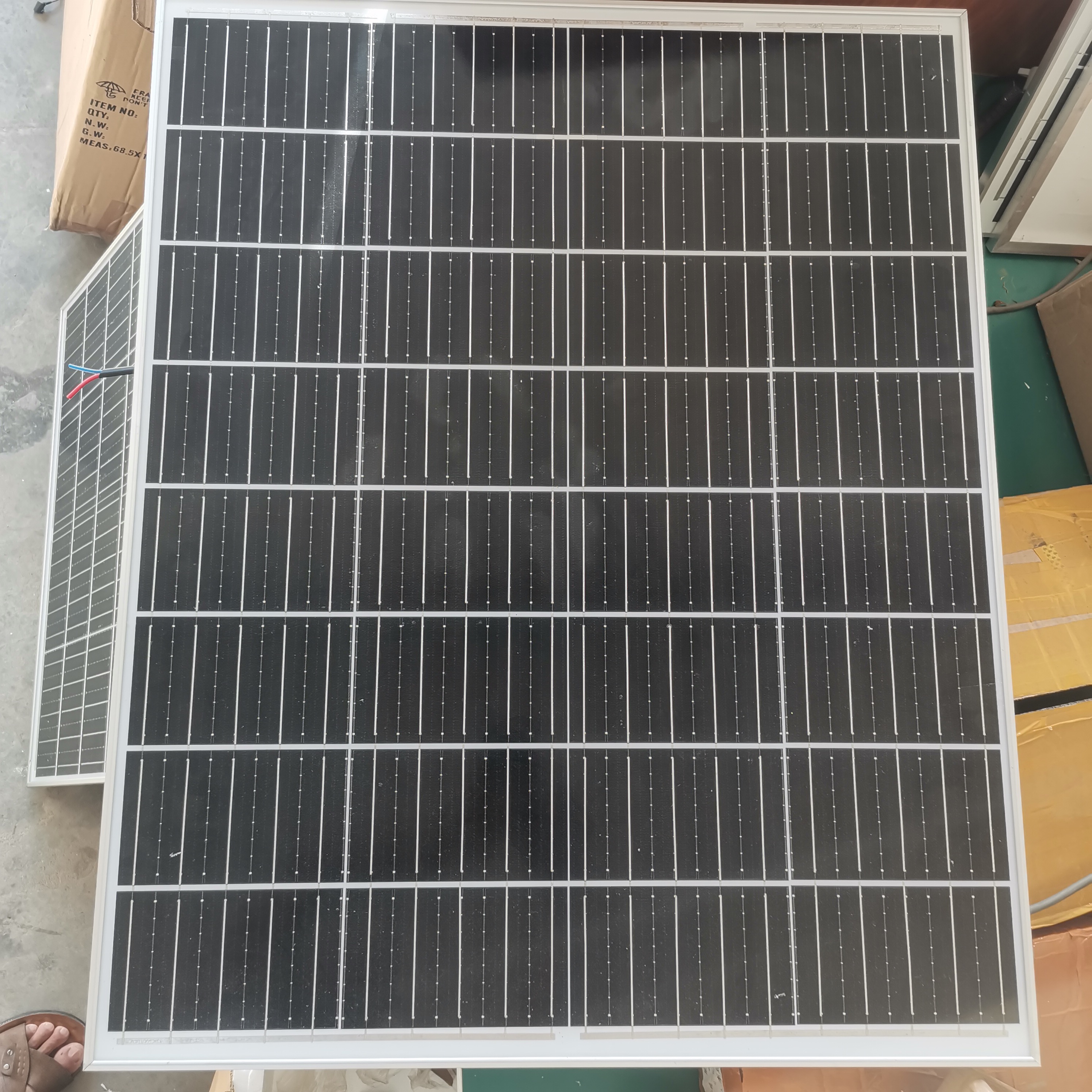 18V太阳能板发电直流电水泵光伏用电发电充12V电池太阳能灯用