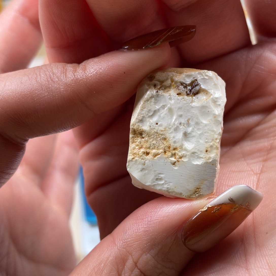 丁***丁定制琥珀未镶嵌天然蜜蜡原石