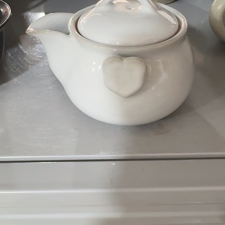 主人杯一个，瓷。。。