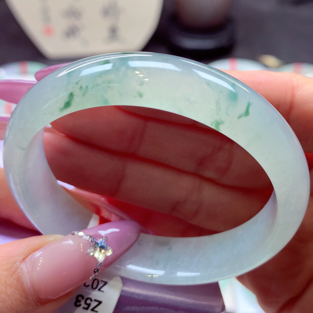 翡翠手镯（贵妃镯）未镶嵌贵妃29号66