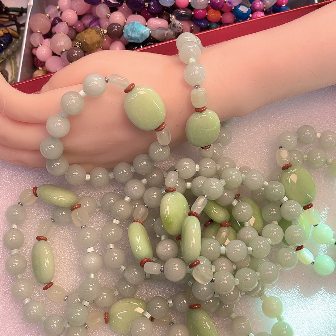 石英质玉未镶嵌珠宝奇石