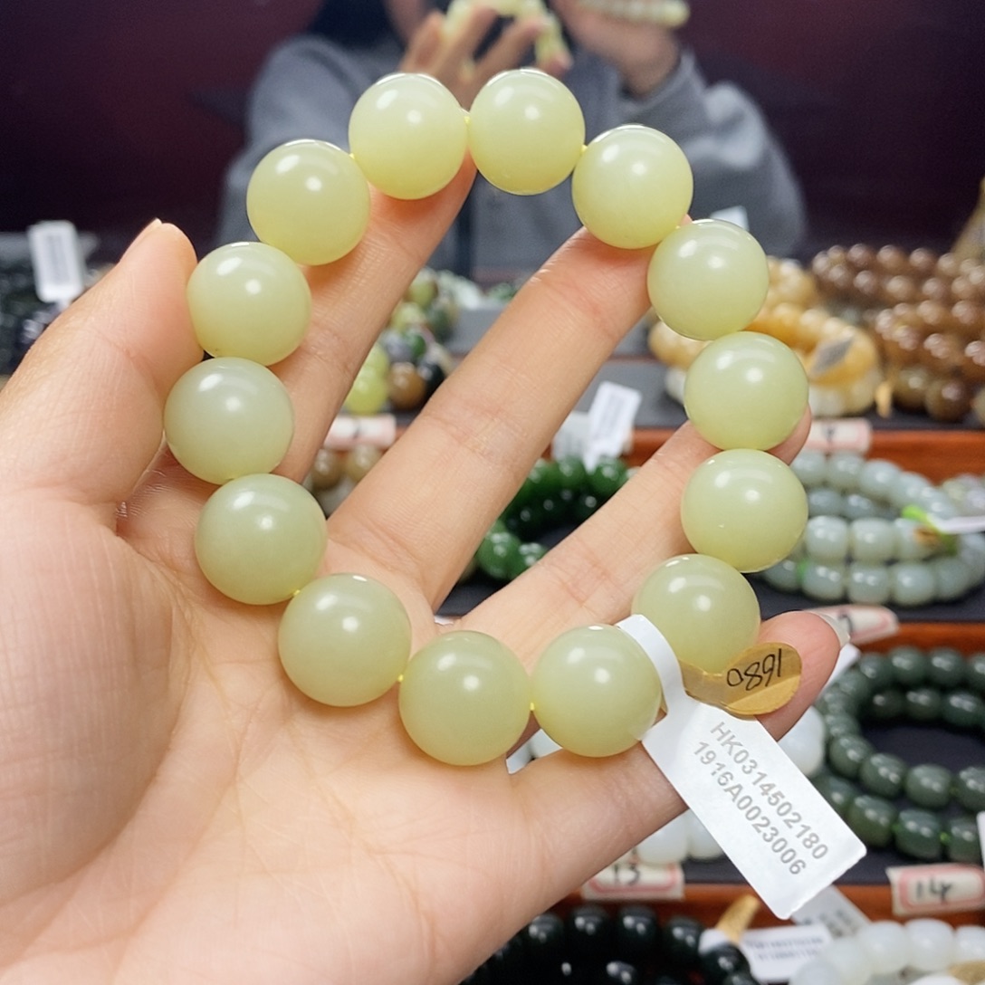 和田玉未镶嵌手链