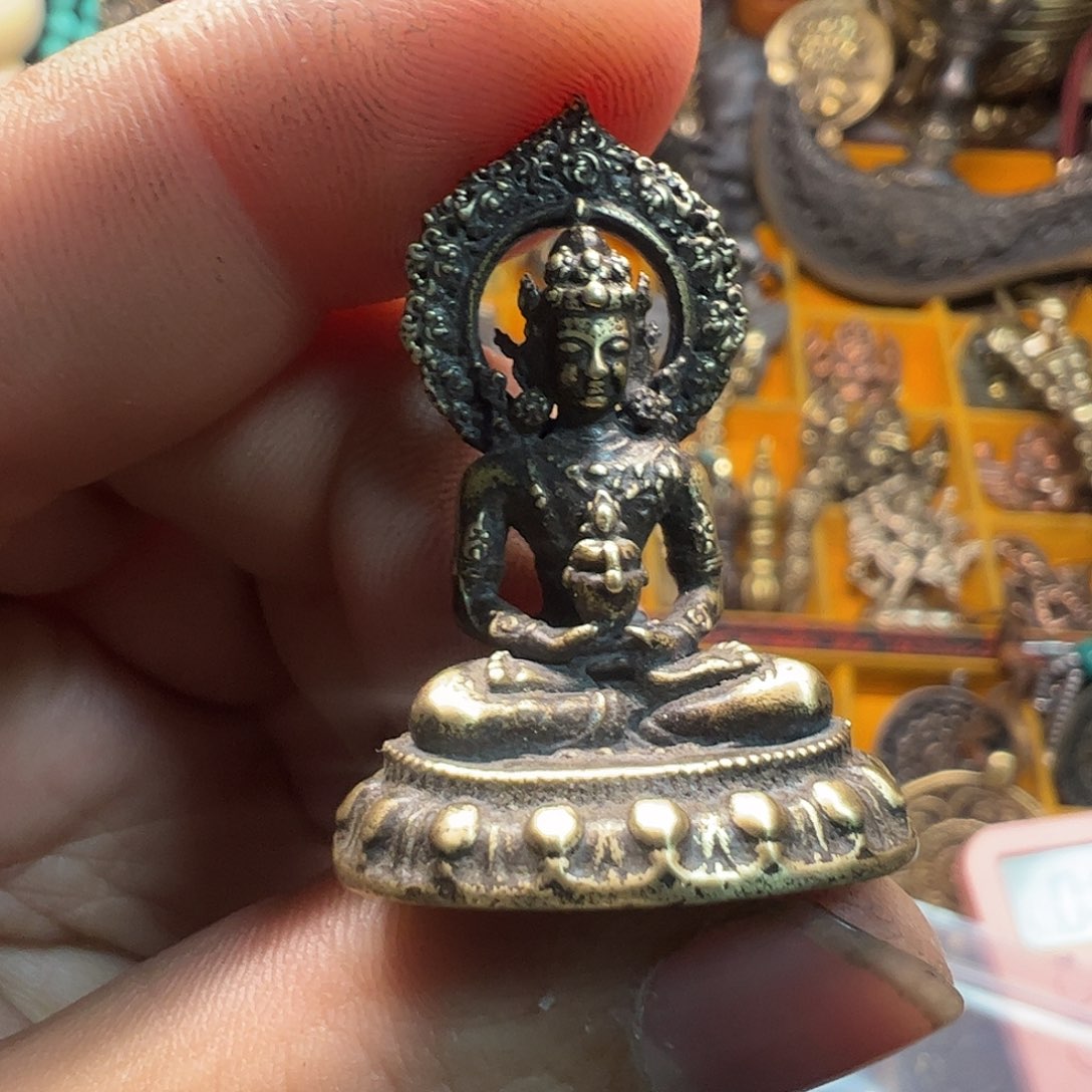 金***露合金类啊哈哈真的好喜欢这个风格