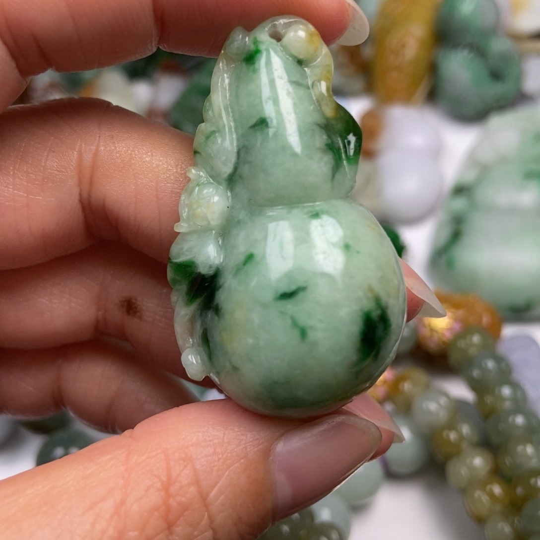 定制翡翠未镶嵌翡翠