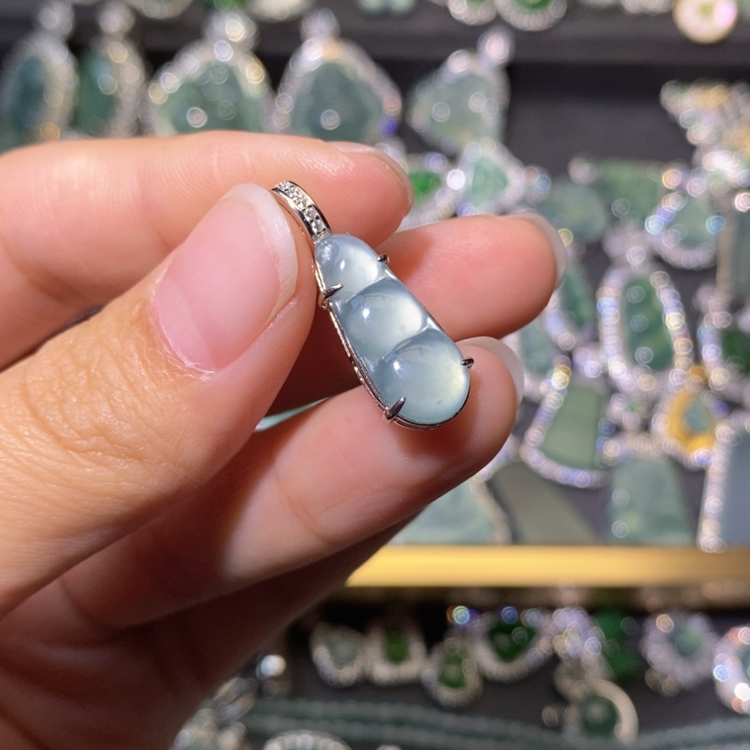 翡翠银S925镶嵌颈饰