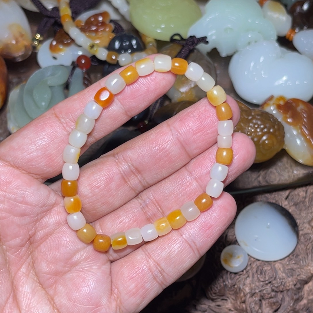 和田玉未镶嵌车挂卡6