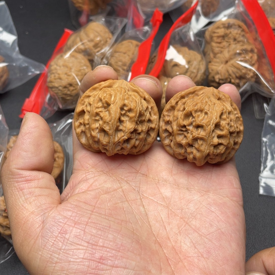 只***、核桃全品苹果园4号