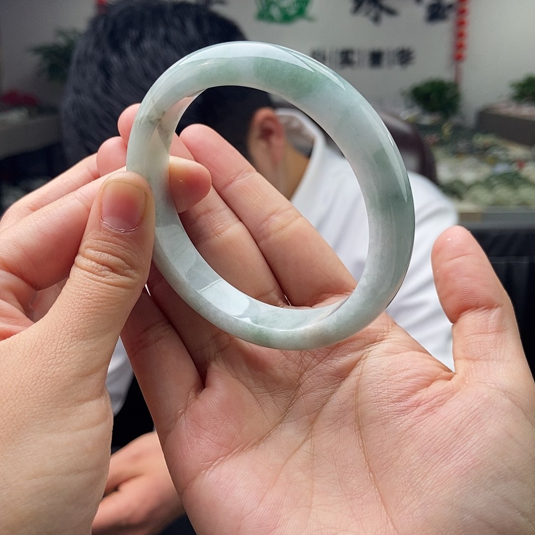 翡翠手镯未镶嵌63颜色多样性发拍一发一