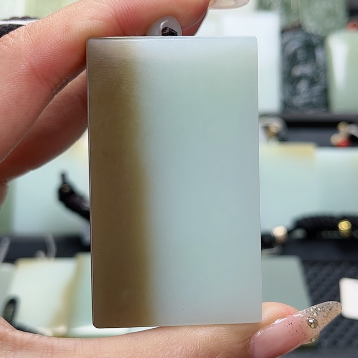 【闪购商品】颈饰未镶嵌和田玉折*