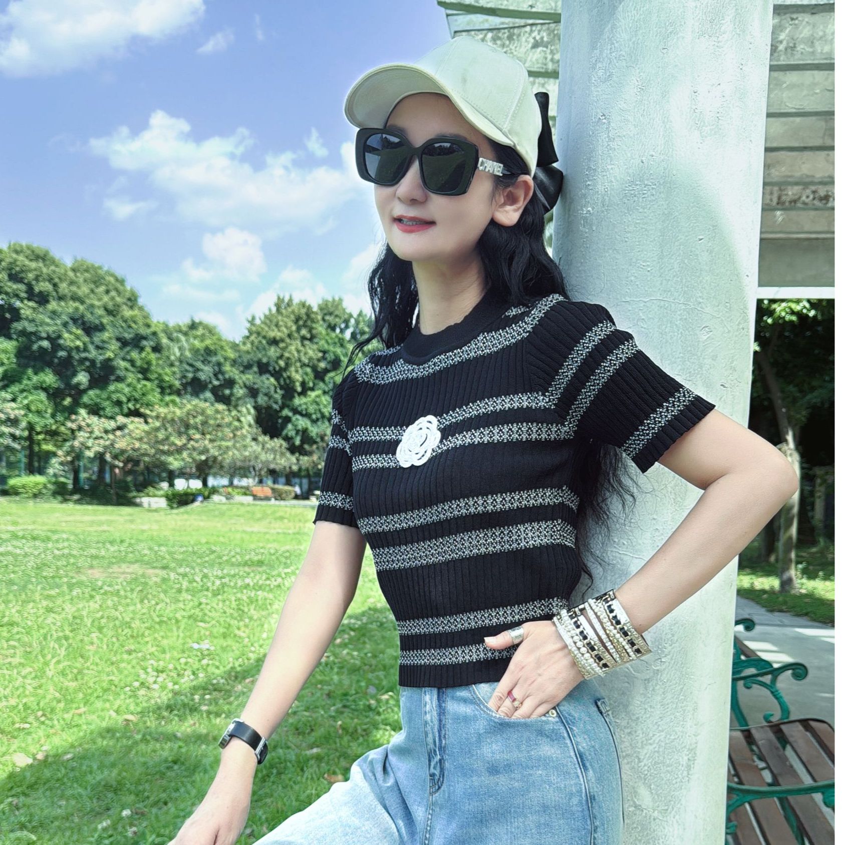 M52M017慕之淇冰丝小香风字母刺绣圆领短袖条纹针织上衣