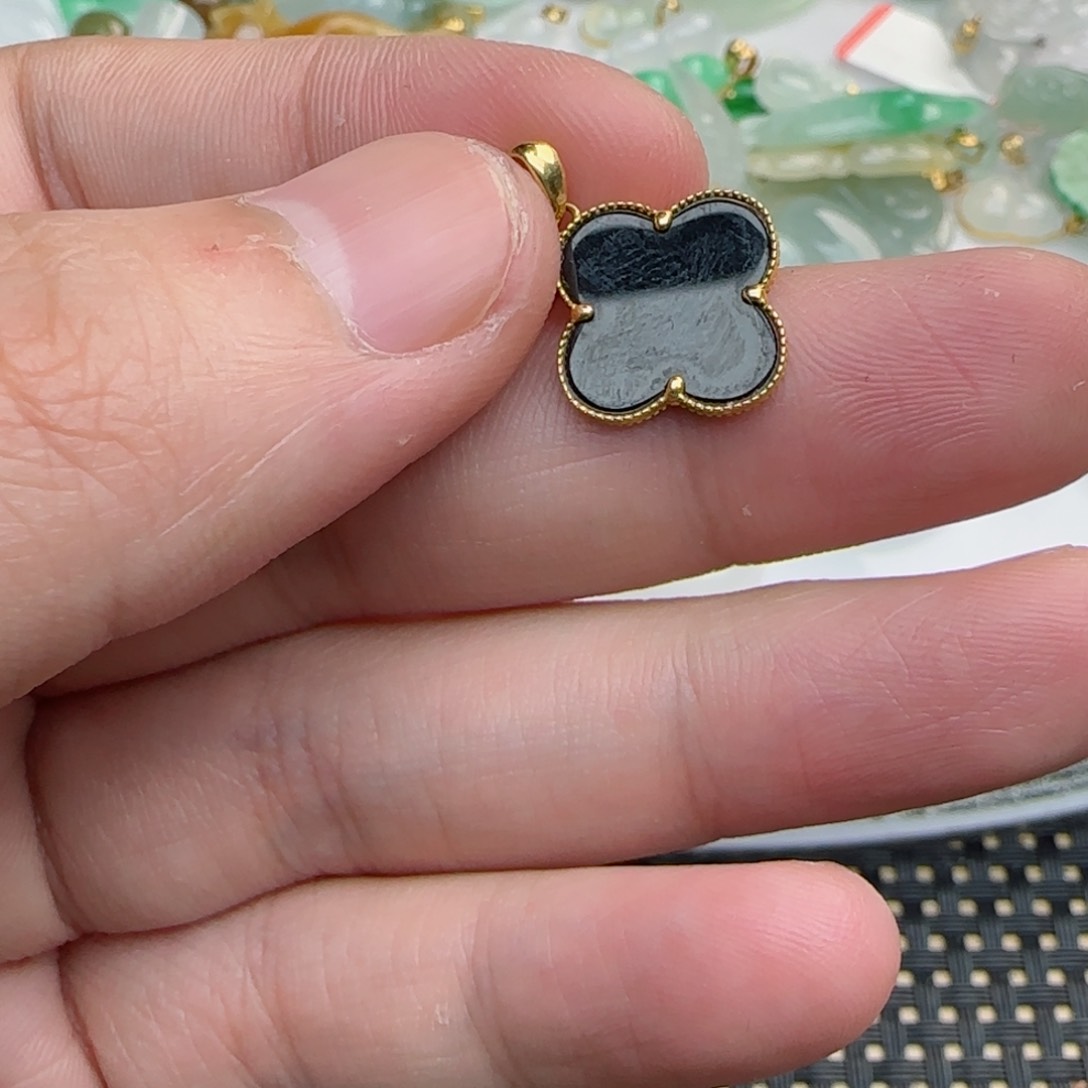 【闪购商品】翡翠颈饰18K金镶嵌四叶草