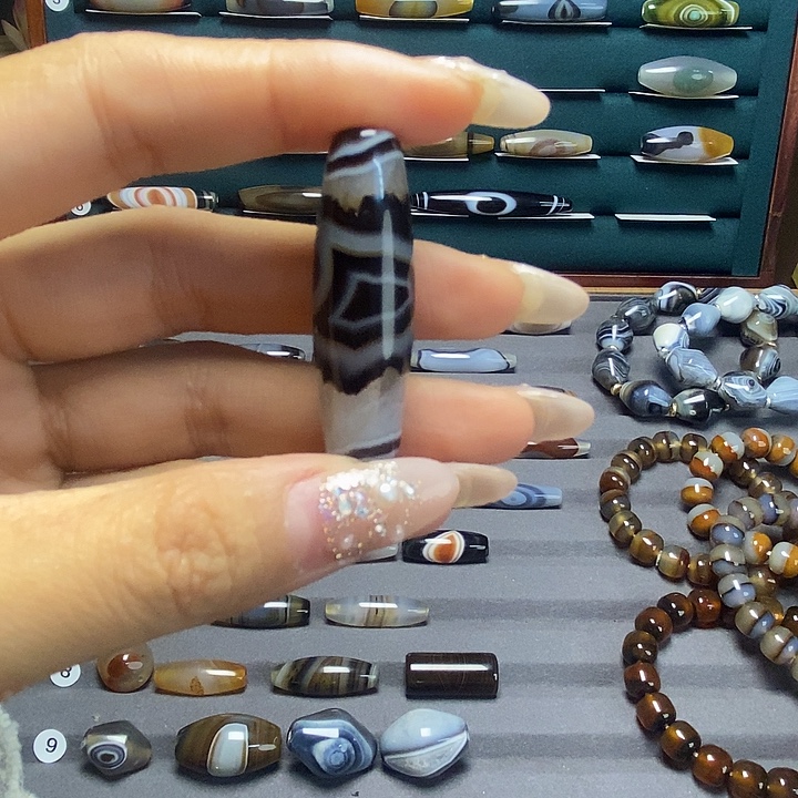 清***泉玛瑙/玉髓合金线金刚眼
