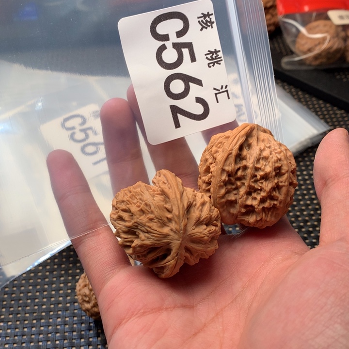 文玩核桃吊坠核老闷