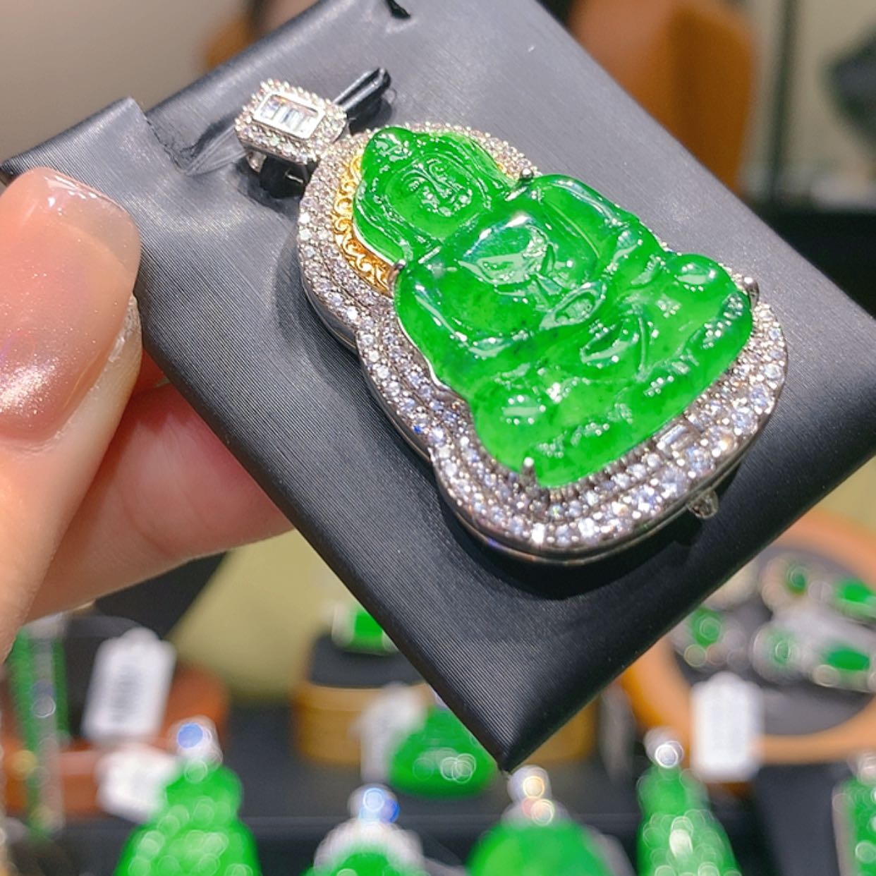 【闪购商品】翡翠未镶嵌颈饰3柒姐