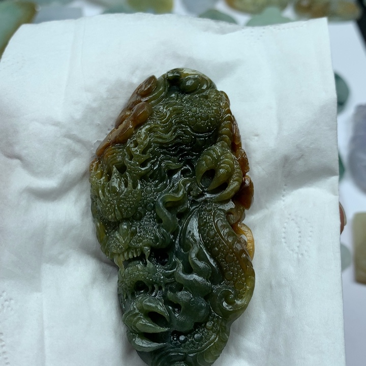 未镶嵌定制翡翠龙牌 毛货 无鉴赏期