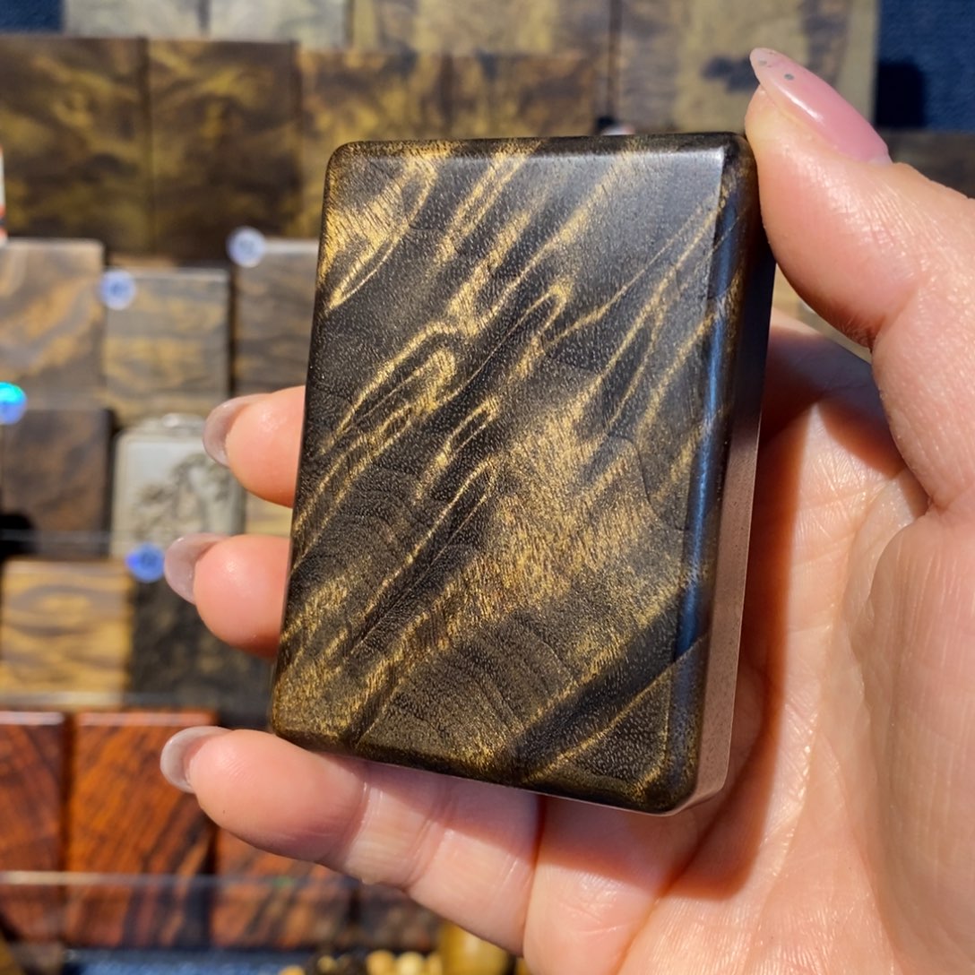 金丝楠无事牌L****e金丝楠木小叶桢楠