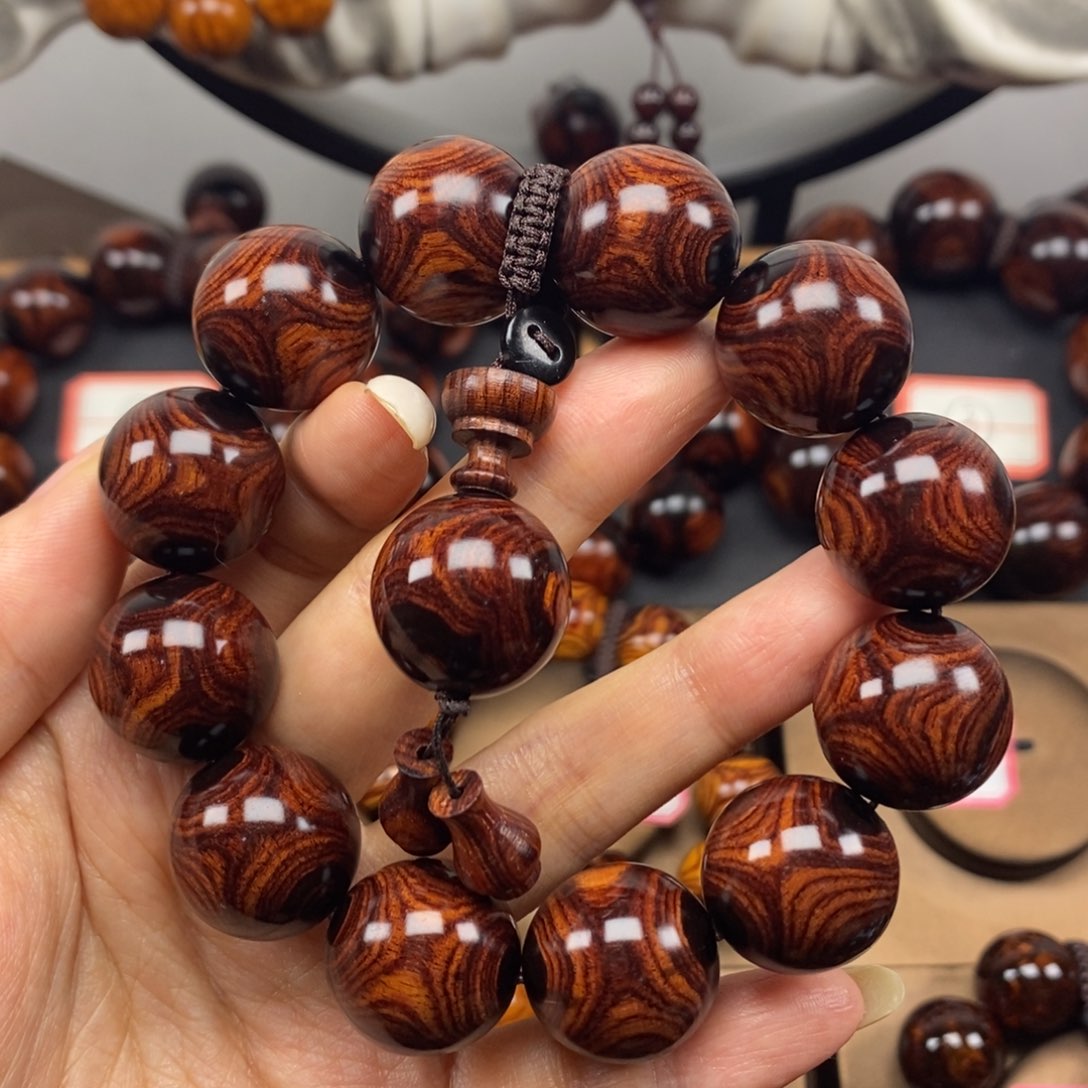 【闪购商品】黄花梨/降香黄檀2.0高货对眼鬼脸