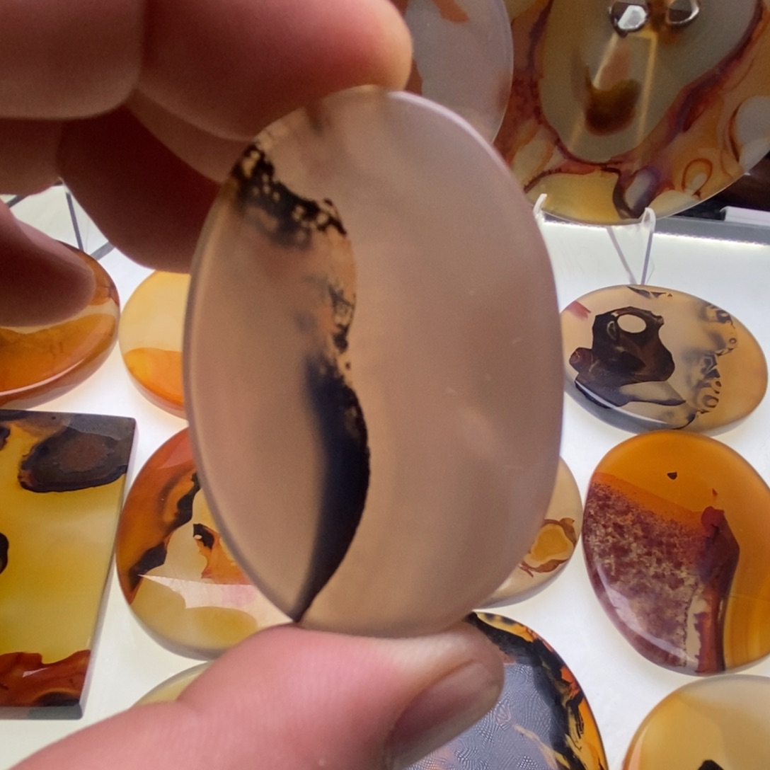 【闪购商品】玛瑙/玉髓颈饰未镶嵌