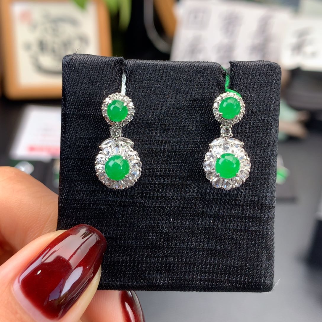 翡翠未镶嵌耳饰冰阳绿耳饰（买断价7600）