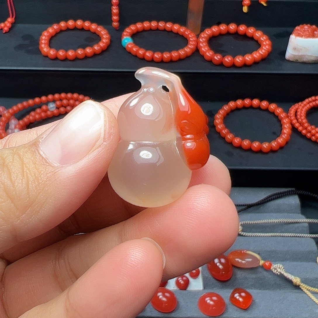 南红玛瑙未镶嵌冰飘葫芦