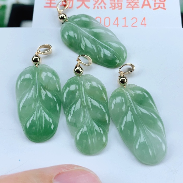 翡翠挂件未镶嵌多样性发其1