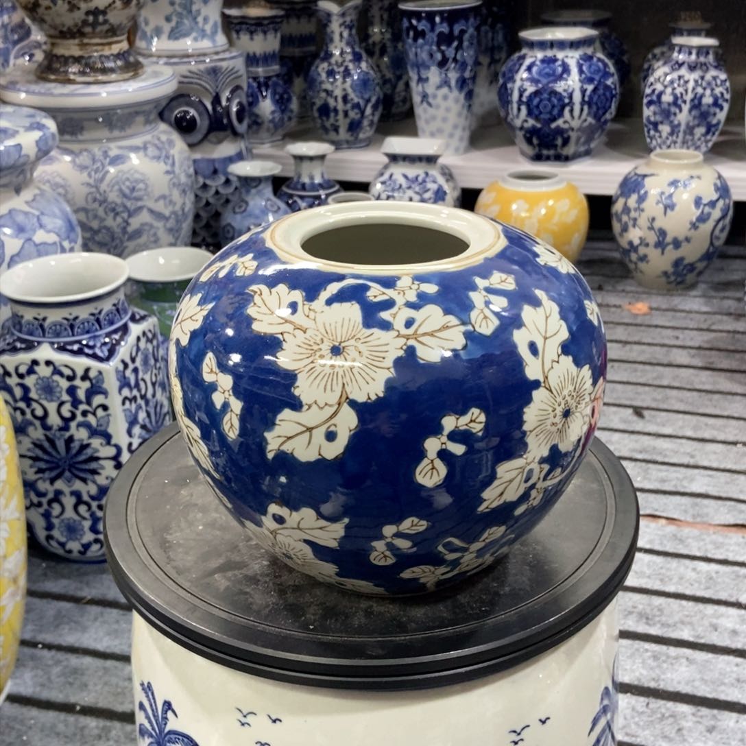 摆件花瓶手绘釉下彩轻微微瑕