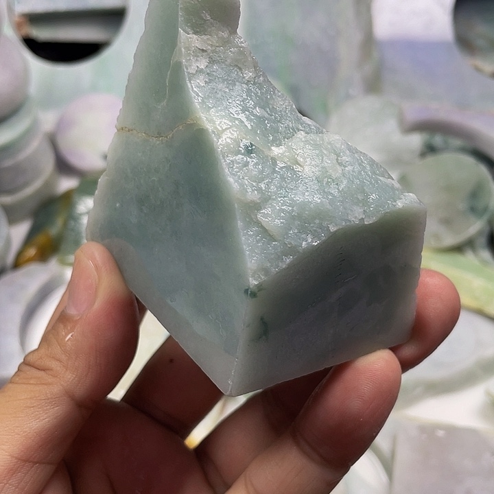 颈饰未镶嵌翡翠天然翡翠边角料