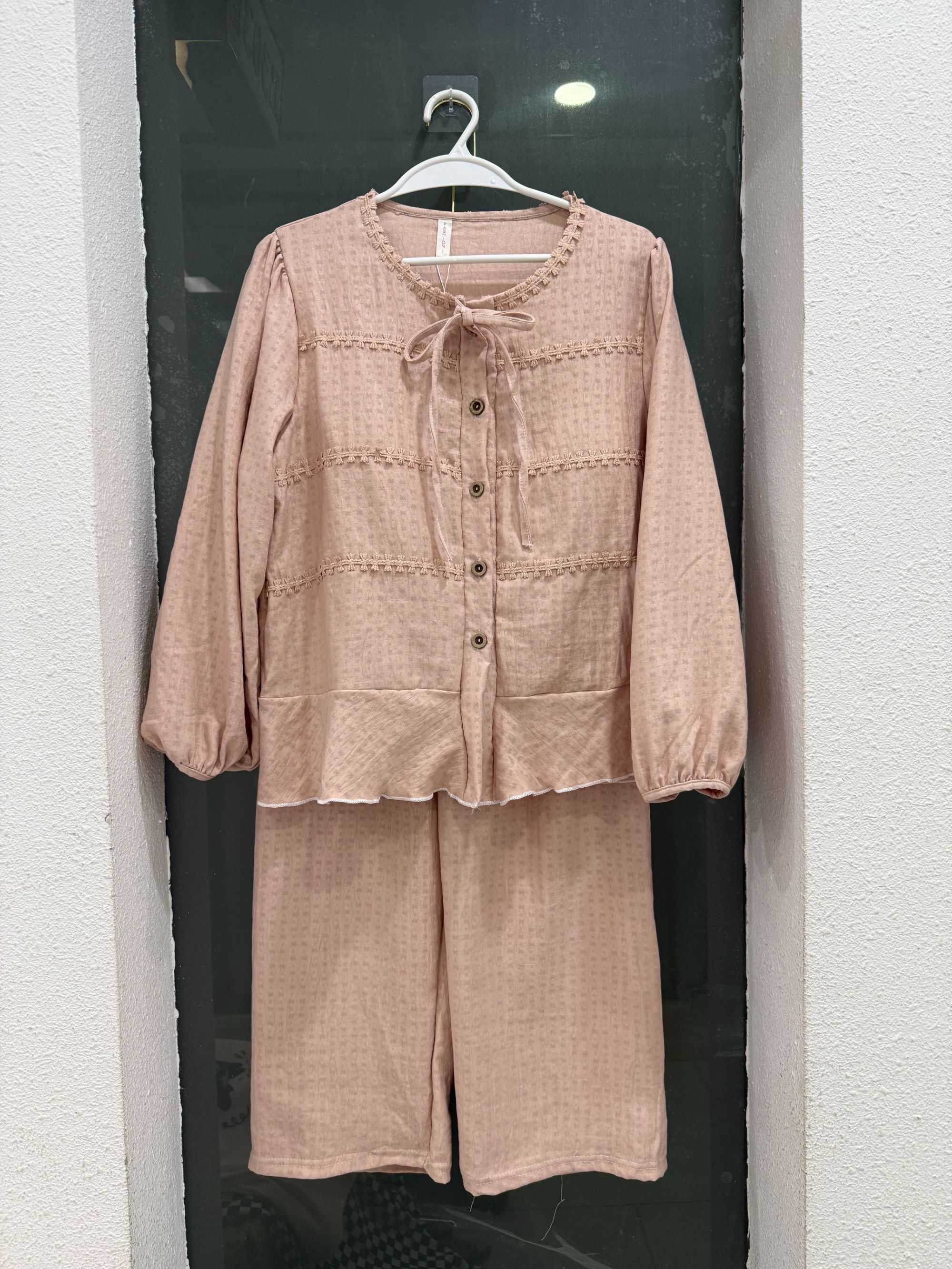 6150#粉色花边蝴蝶结睡衣女秋冬季带胸垫风甜美开衫家居服套装