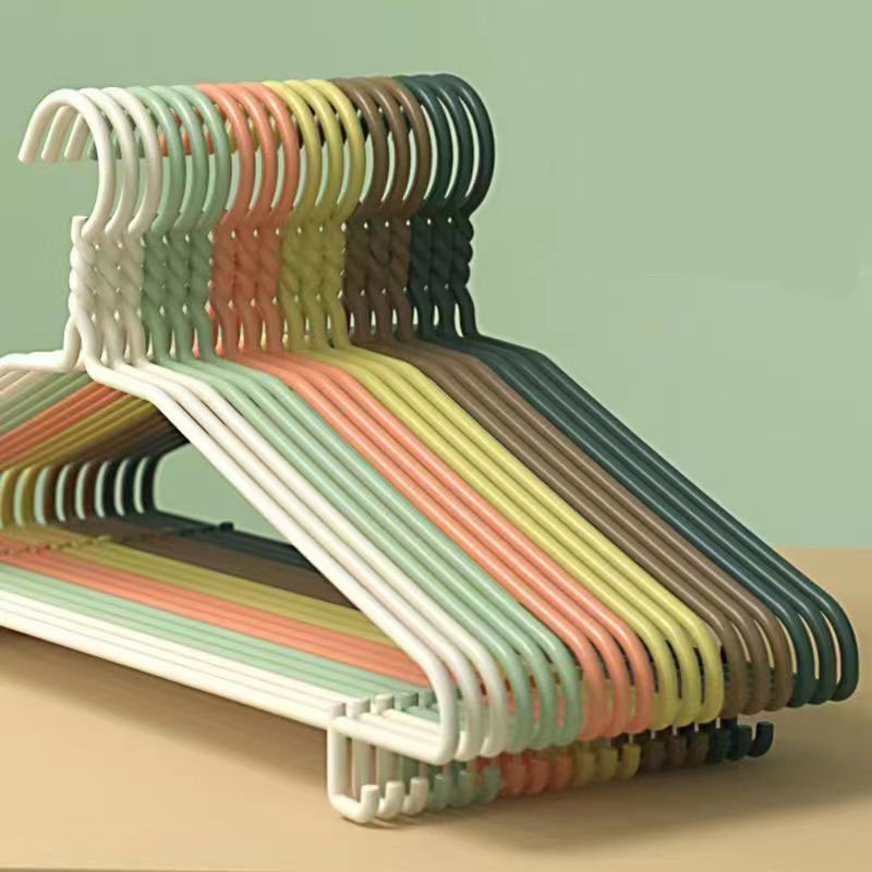 【粉丝福利】包邮10只成人铁质衣架耐锈防老化衣架颜色随机带钩衣架