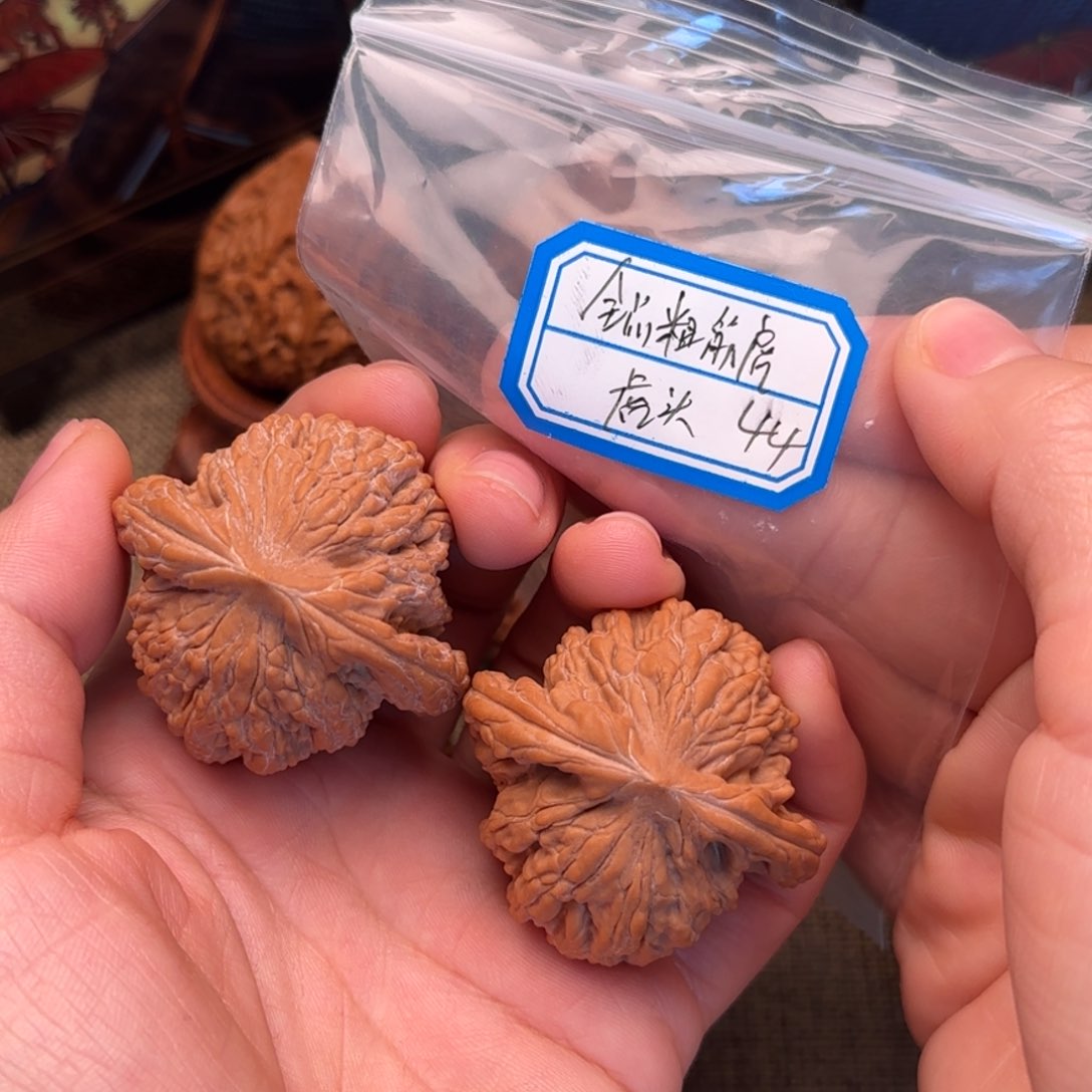 文玩核桃把件全品虎头