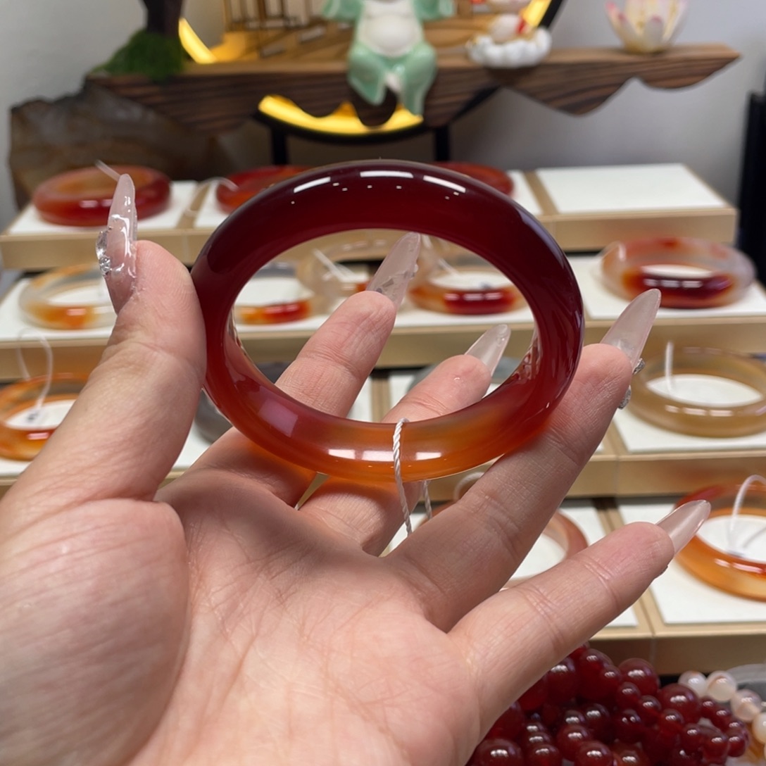 玛瑙/玉髓未镶嵌手镯