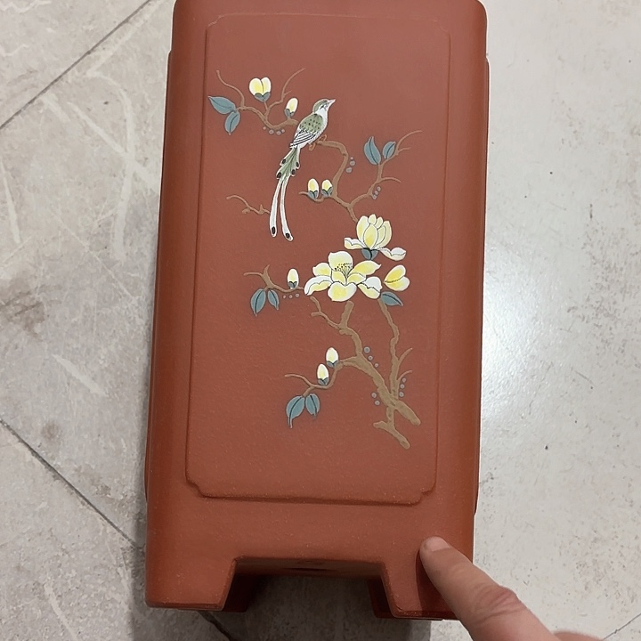 紫砂花盆紫砂的味道很浓