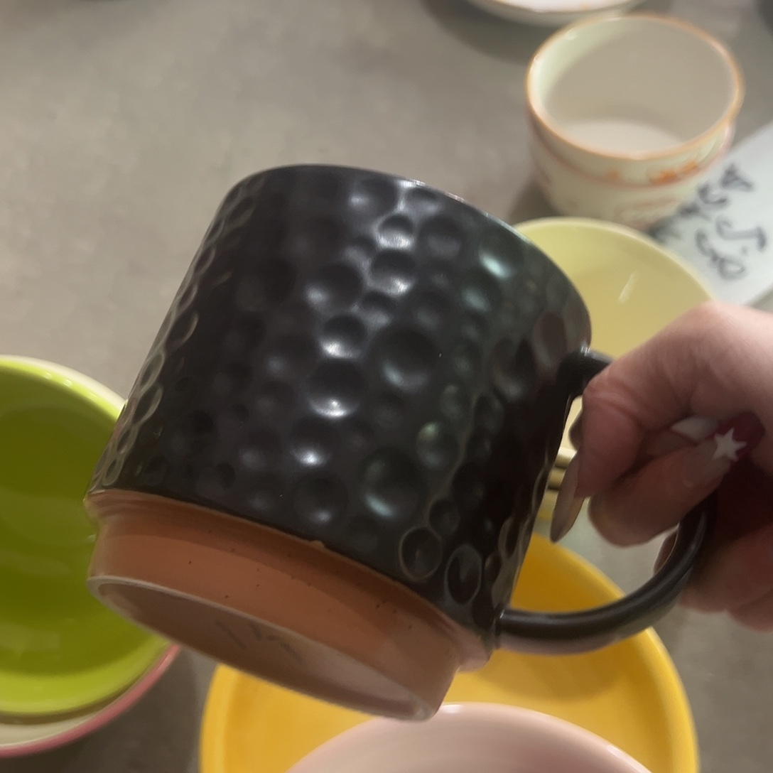 瓷黑色早餐杯一个