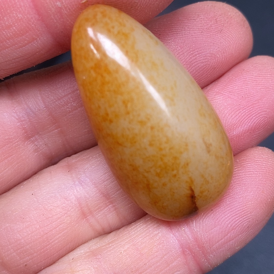 和田玉未镶嵌珠宝奇石