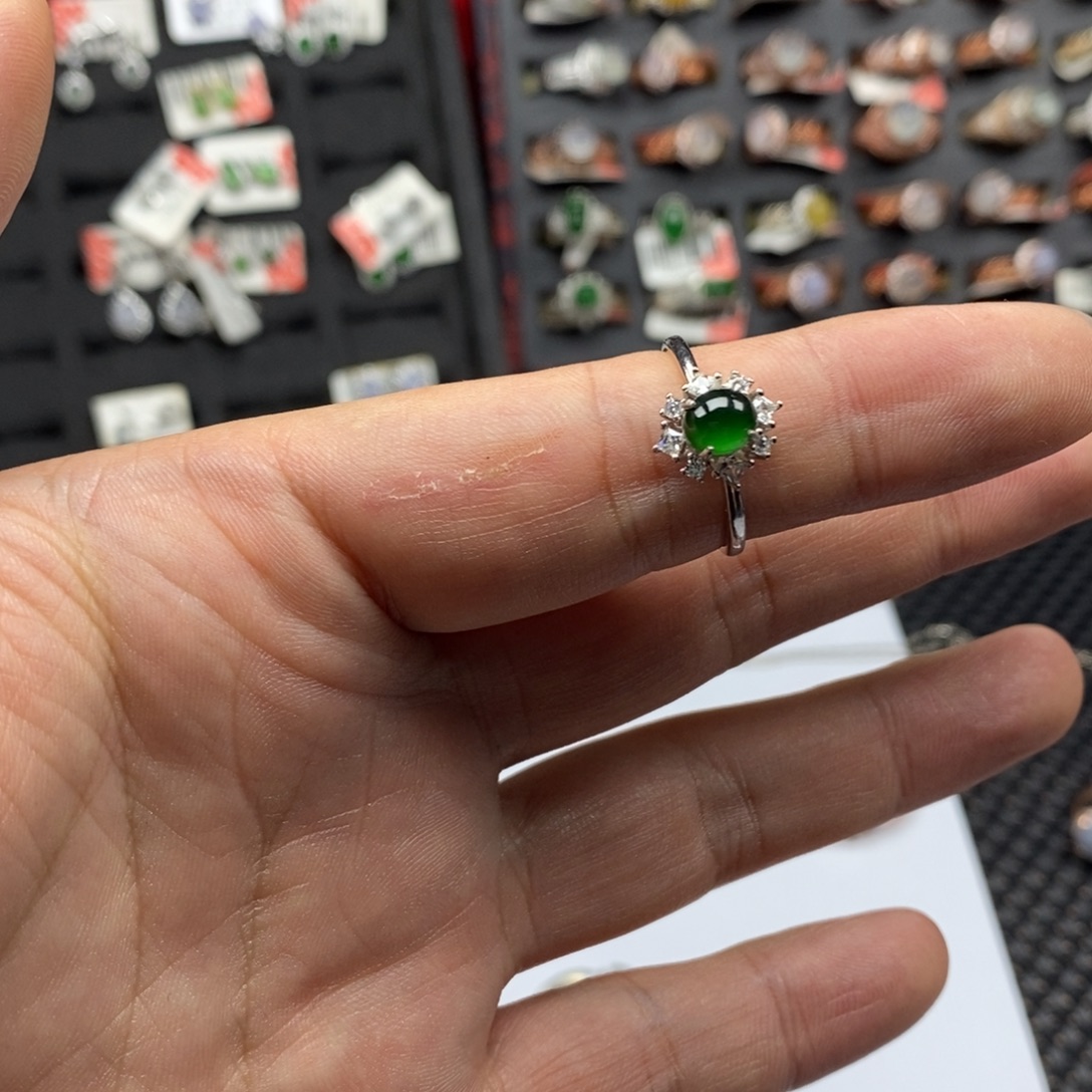 超***裤翡翠银S925镶嵌戒指