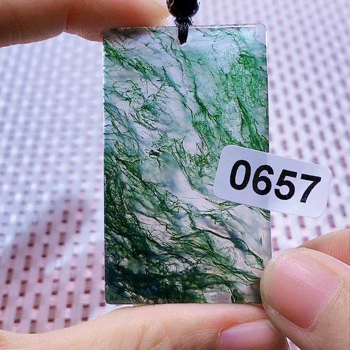 玛瑙/玉髓颈饰未镶嵌中*