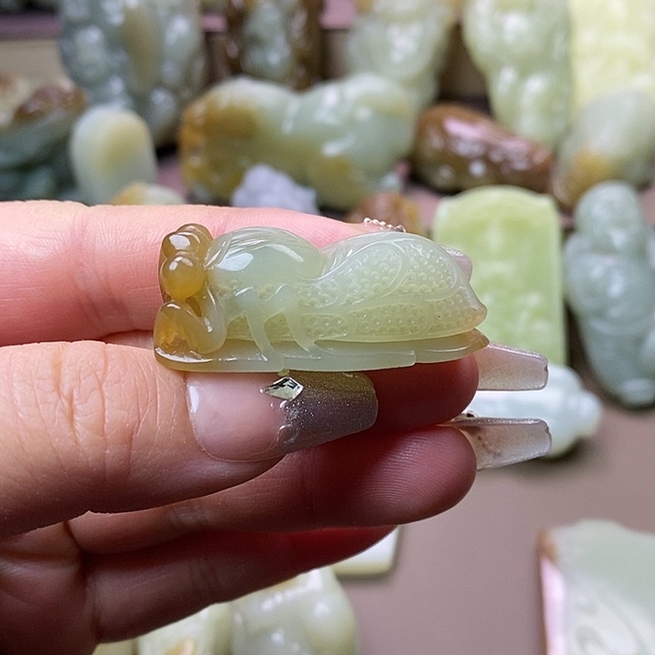 和田玉未镶嵌挂件