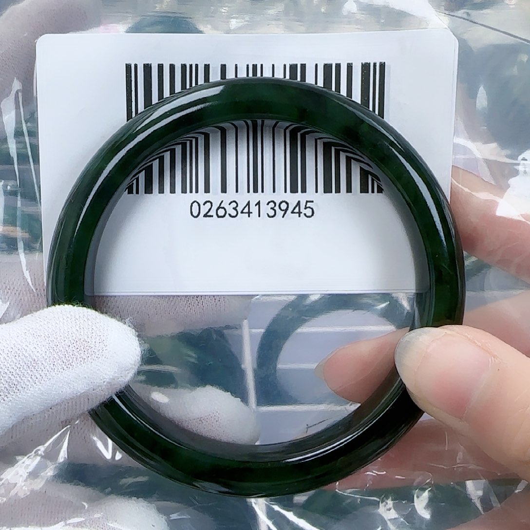 和田玉（碧玉）手镯未镶嵌62包容